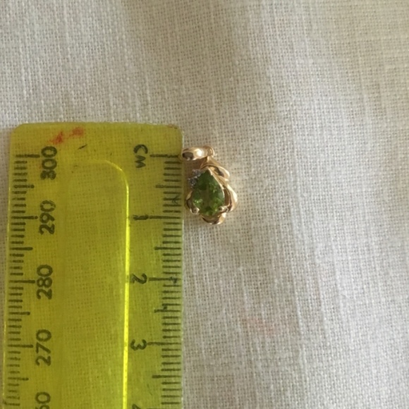New 14k Peridot Diamond Pendant - Picture 4 of 5